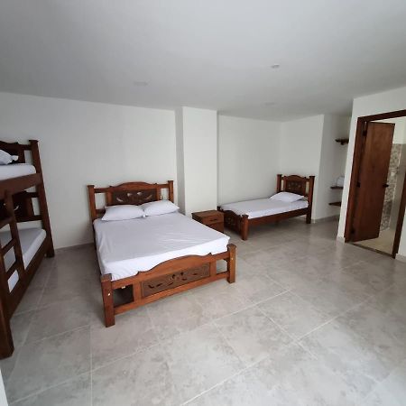 Hotel Antonella Plaza Pinchote 外观 照片