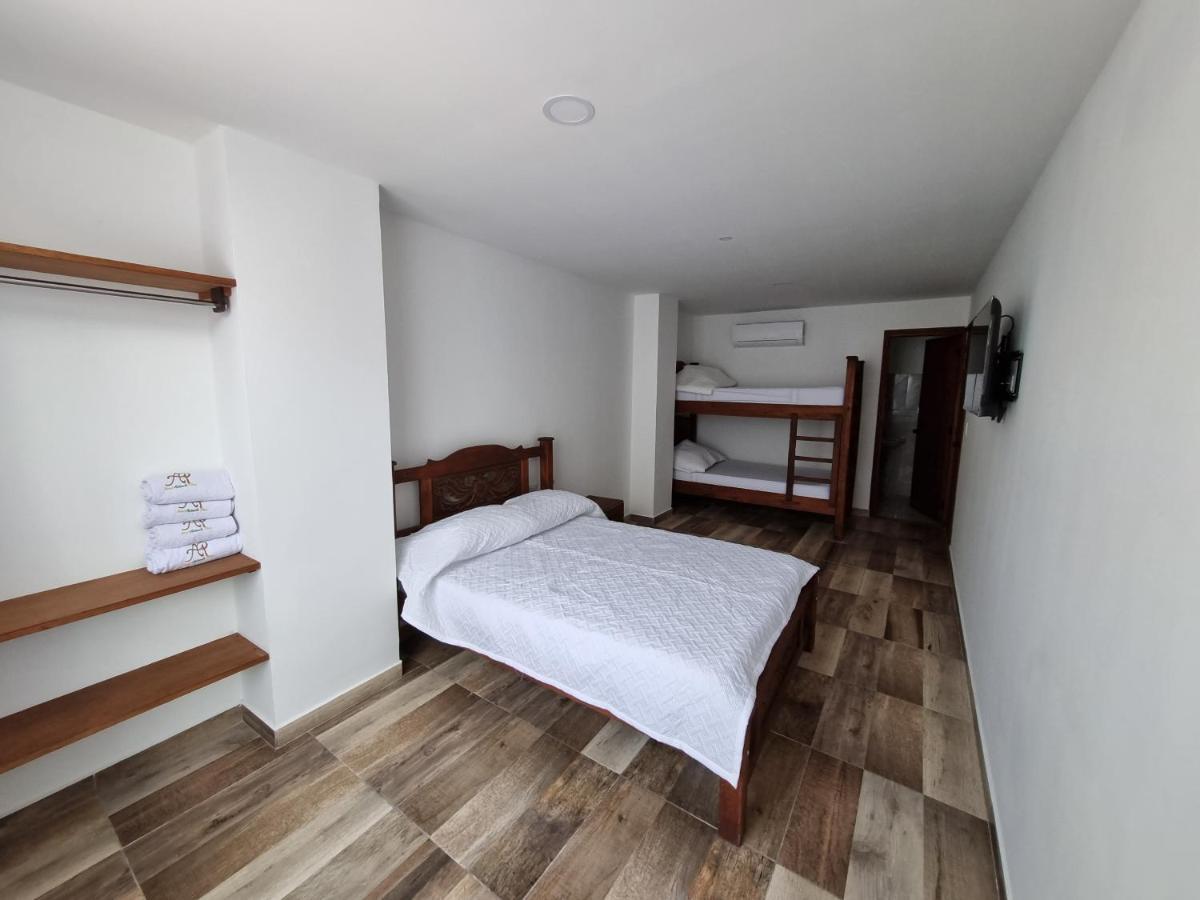 Hotel Antonella Plaza Pinchote 外观 照片