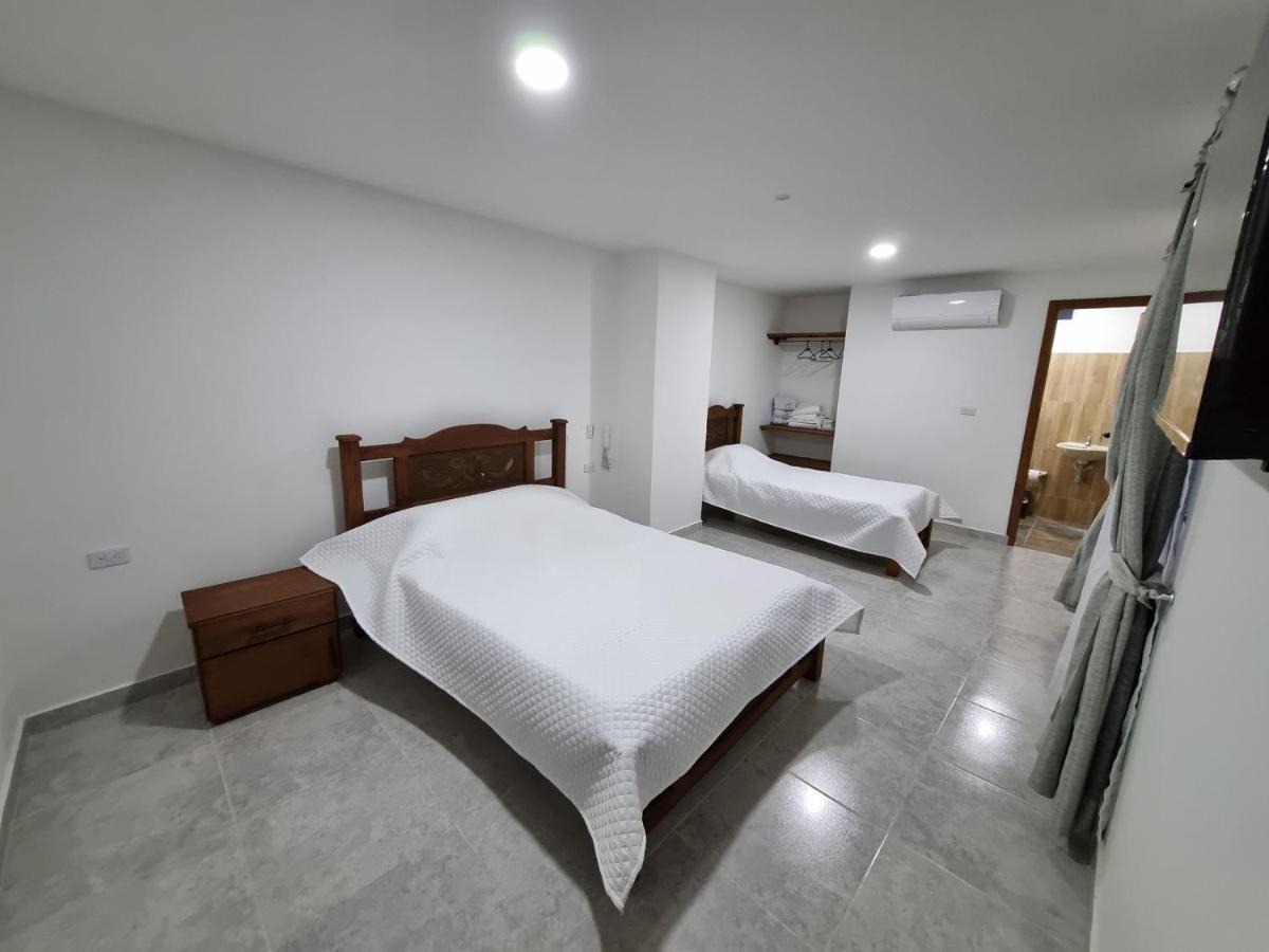 Hotel Antonella Plaza Pinchote 外观 照片