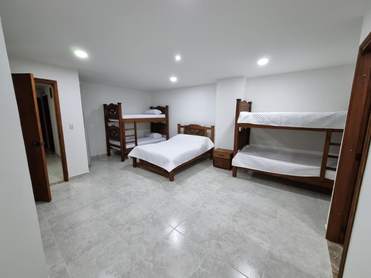 Hotel Antonella Plaza Pinchote 外观 照片